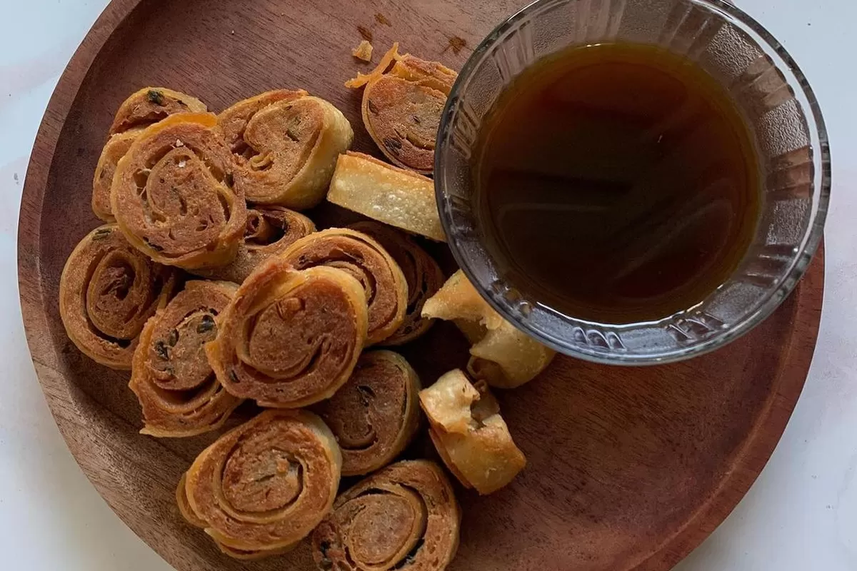 Hidden Pempek Delights in Cilacap's Narrow Alleys