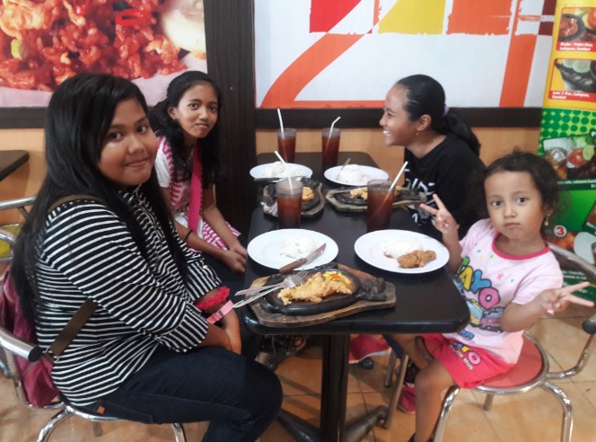 Evening Meals Made Fun in Cilacap: Dedi Iskandar, Your Go-To Dining Buddy